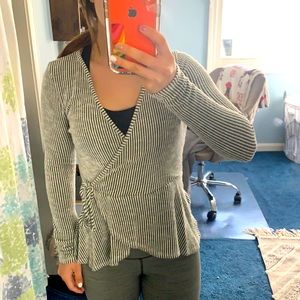 FINAL SALE. OFFERSS ACCEPTED Caution to the wind bell peplum top